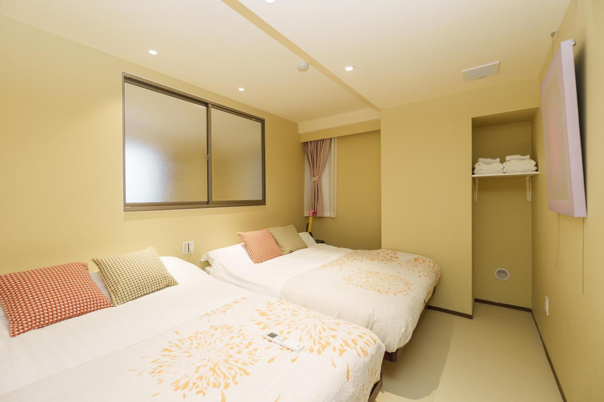 Apartment 寅ホテル 御徒町 Tora Okachimachi *