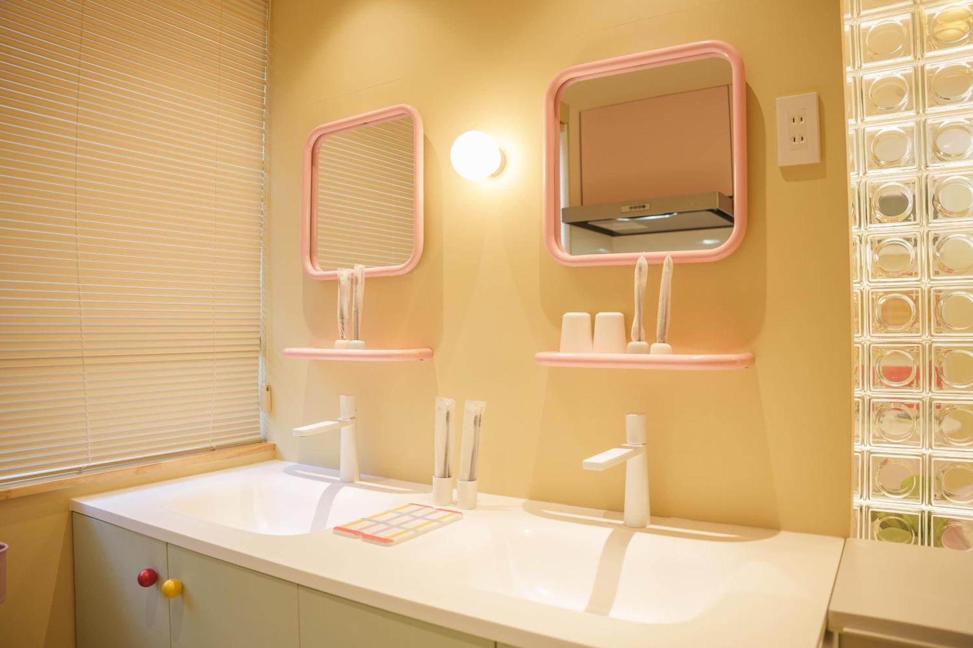 Apartment 寅ホテル 御徒町 Tora Okachimachi *